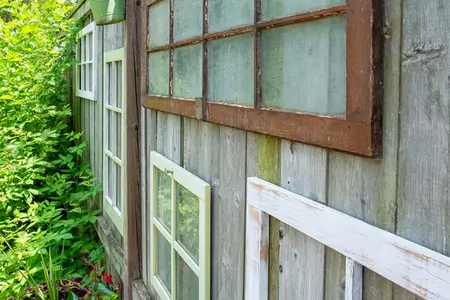 إصلاح وتركيب النوافذ الخشبية 3